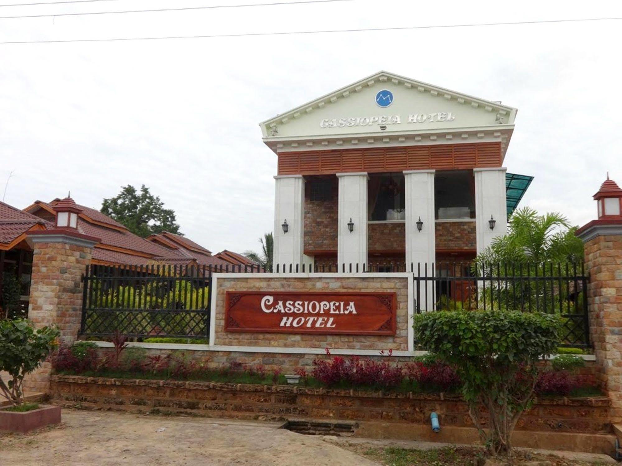 Cassiopeia Hotel Nyaung Shwe Eksteriør billede